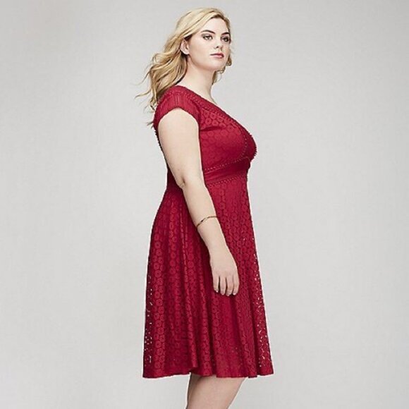 Lane Bryant Dresses & Skirts - NWT LANE BRYANT 28W red lace short sleeve dress V-NECK